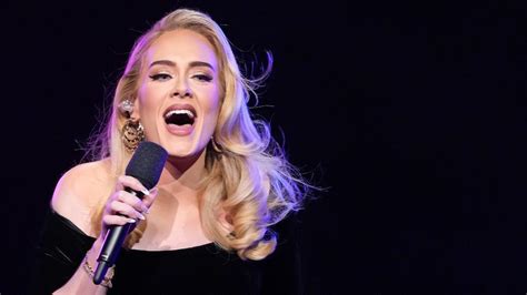 Adele doesnt know when shell perform again after tearful